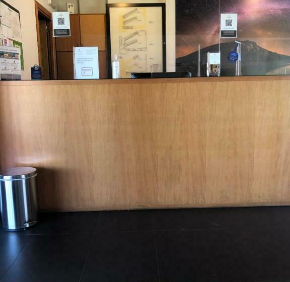 هتل Hospederia Parque De Monfragüe