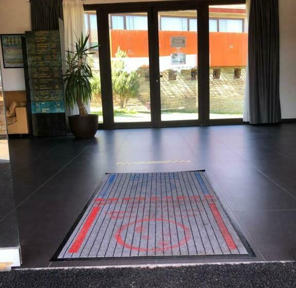 هتل Hospederia Parque De Monfragüe