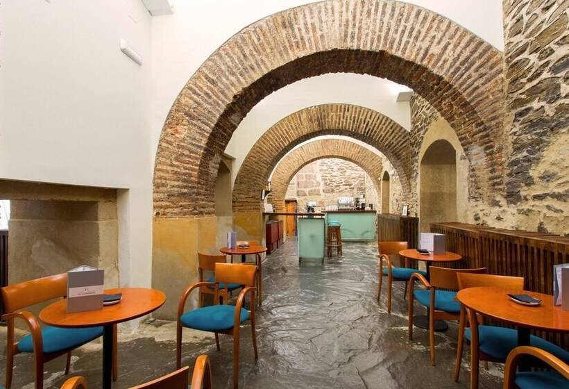 ホテル Hospedería Puente De Alconétar