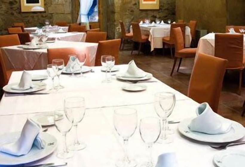 ホテル Hospedería Puente De Alconétar