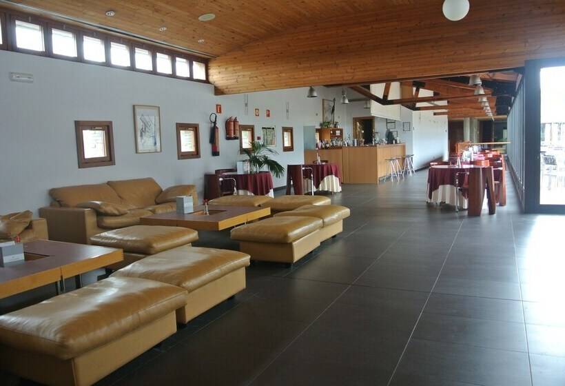 هتل Hospederia Parque De Monfragüe