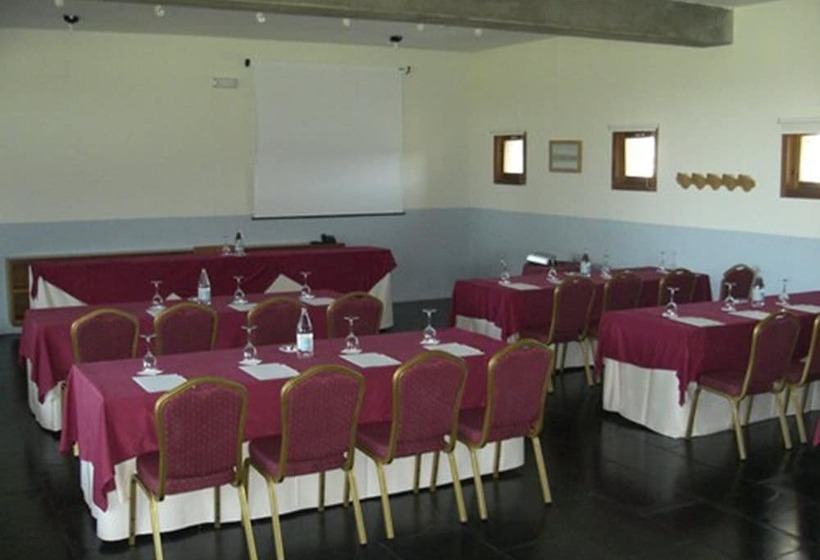 هتل Hospederia Parque De Monfragüe