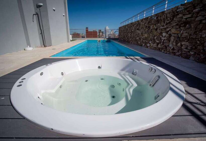 酒店 Howard Johnson By Wyndham Rosario