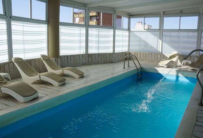 酒店 Howard Johnson By Wyndham Rosario