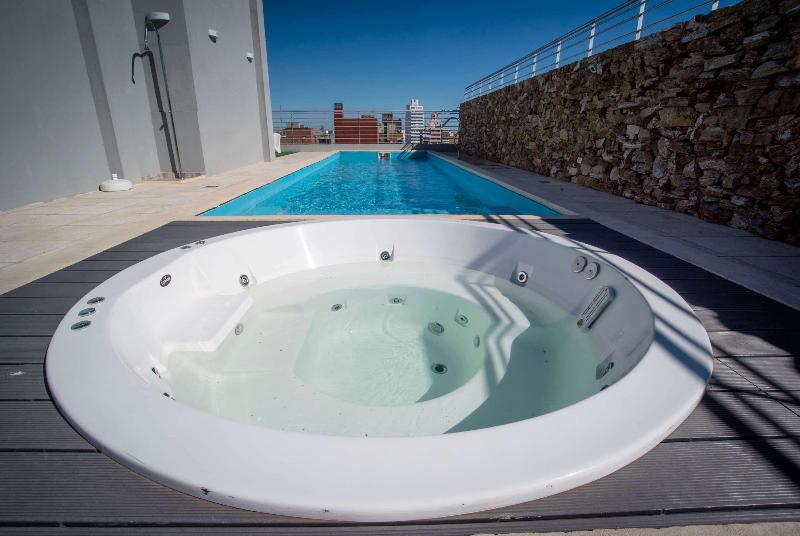 酒店 Howard Johnson By Wyndham Rosario