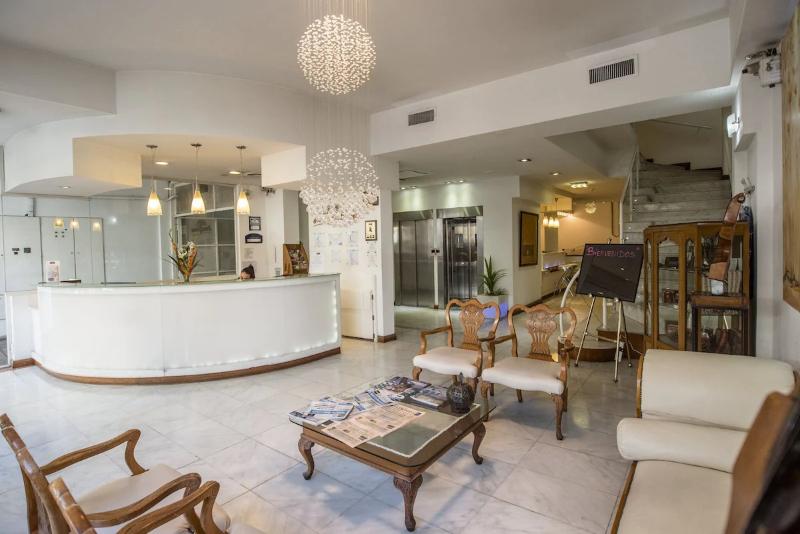 酒店 Howard Johnson By Wyndham Rosario