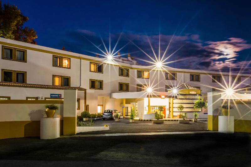 هتل Ibis Evora