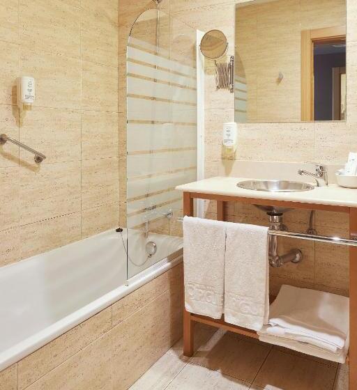 Отель Iriguibel Huarte Pamplona