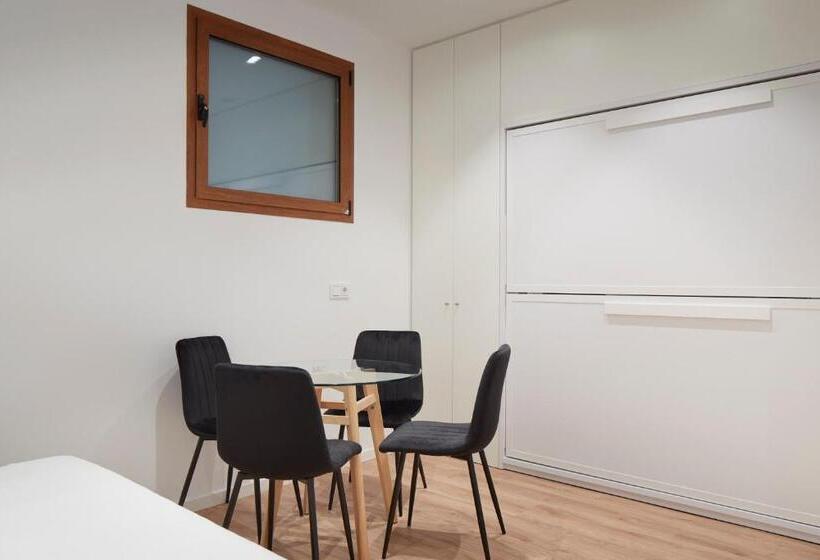 ホテル Iriguibel Huarte Pamplona