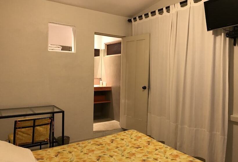 Отель Kekoldi Garden