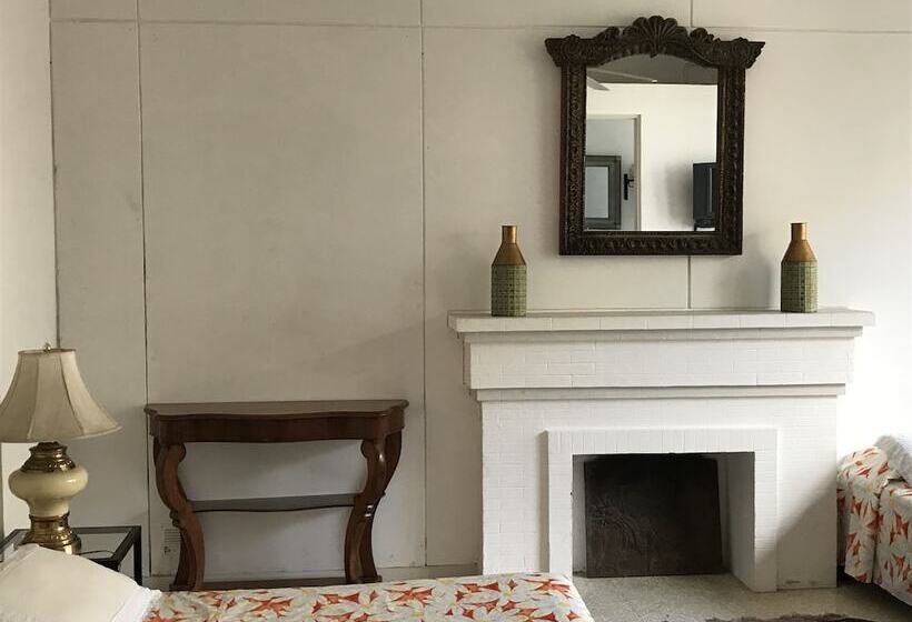 Отель Kekoldi Garden