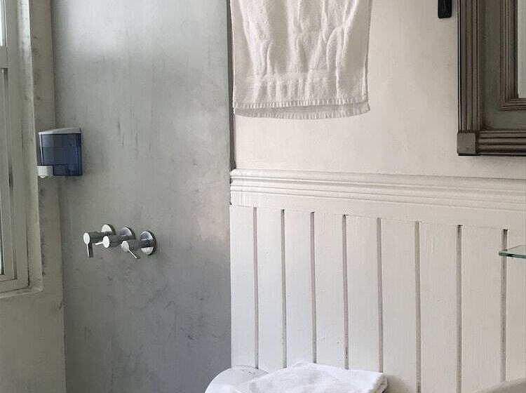 Отель Kekoldi Garden