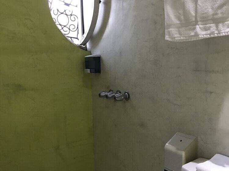 Отель Kekoldi Garden