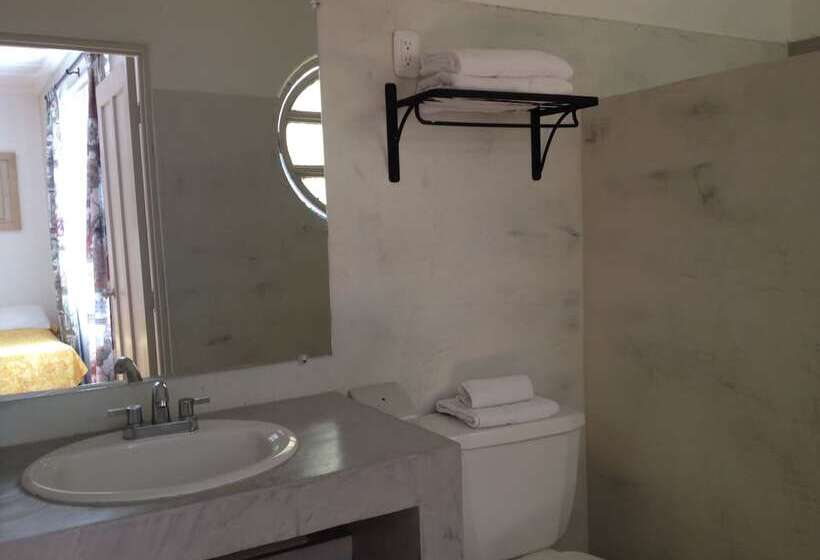 Отель Kekoldi Garden