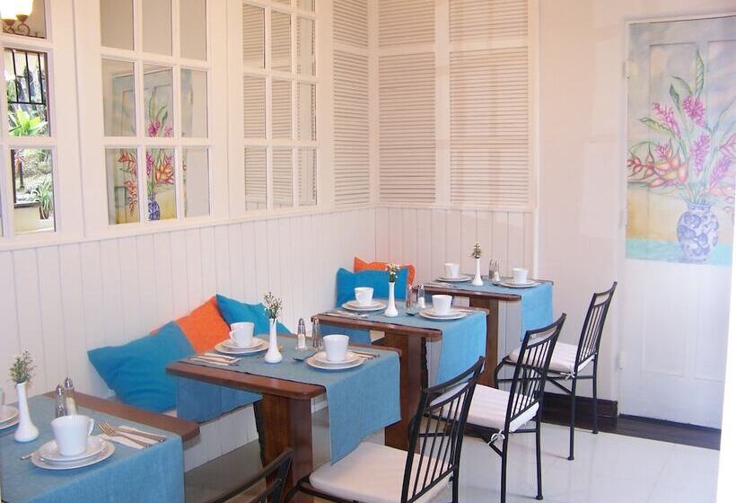 Отель Kekoldi Garden