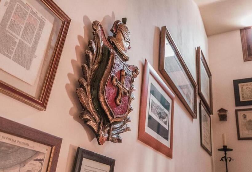 هتل La Posada De Manolo