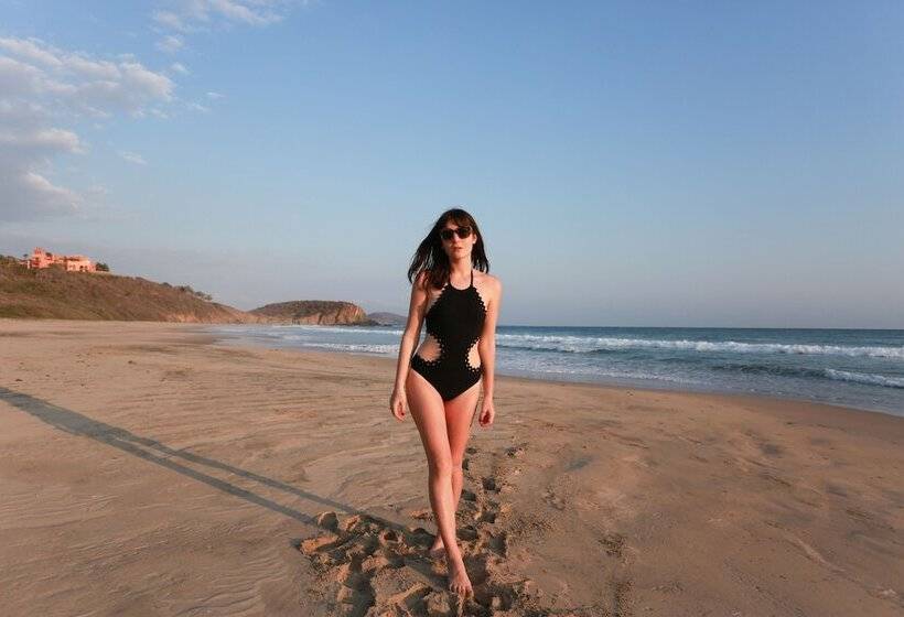 فندق Las Alamandas