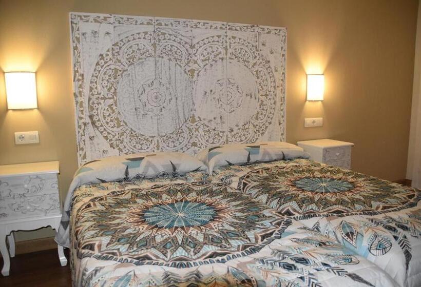 בית מלון כפרי Los Acebos Cangas