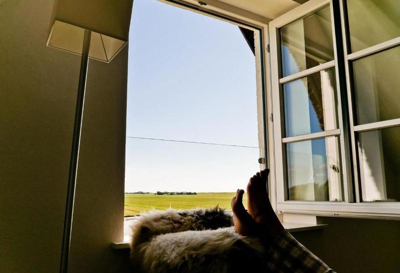 ホテル Und Spa Lundenbergsand