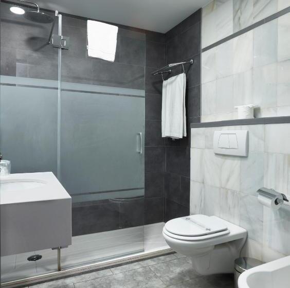 Отель Maestranza