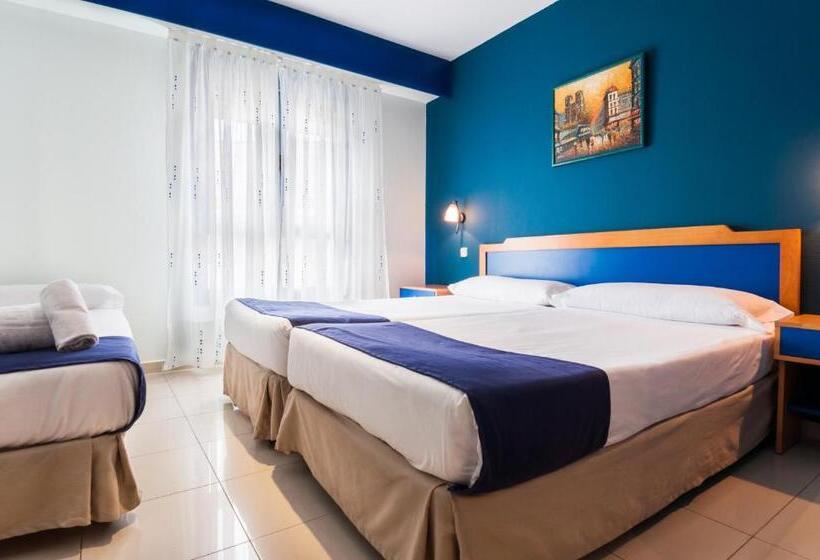 هتل Villa De Pinto