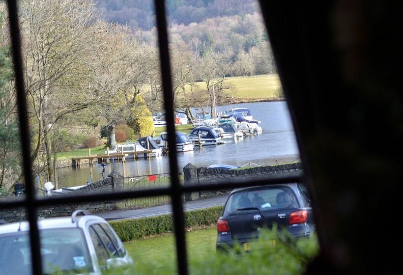 فندق Newby Bridge