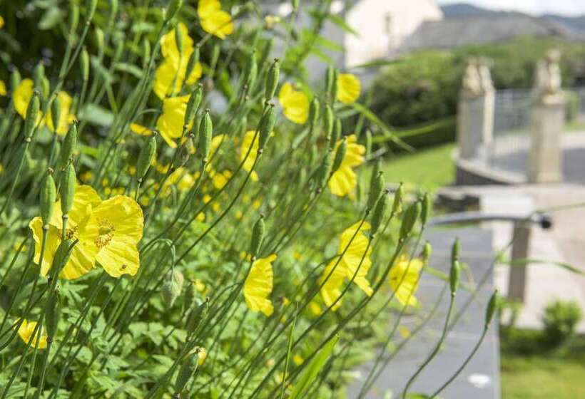 فندق Newby Bridge