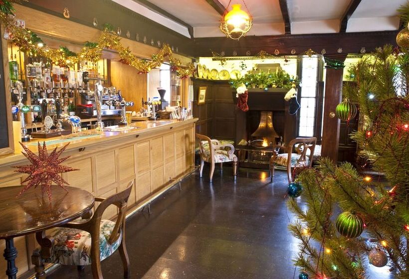 فندق Newby Bridge