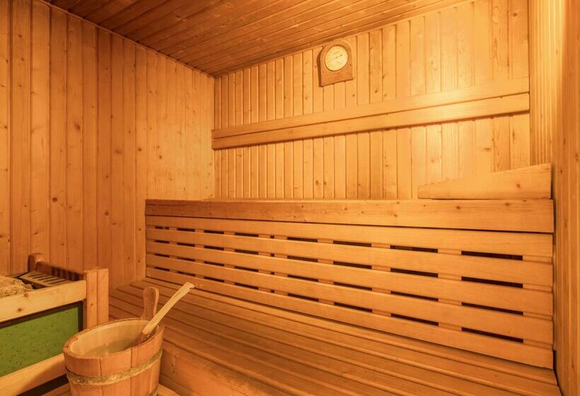 هتل NH Lisboa Campo Grande