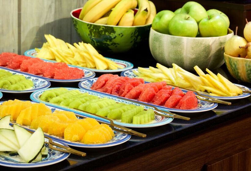 هتل NH Lisboa Campo Grande