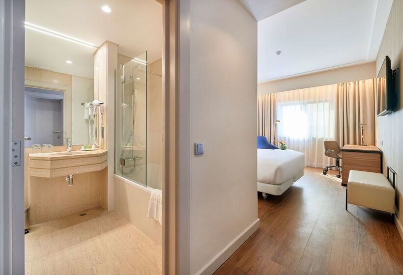 هتل NH Lisboa Campo Grande