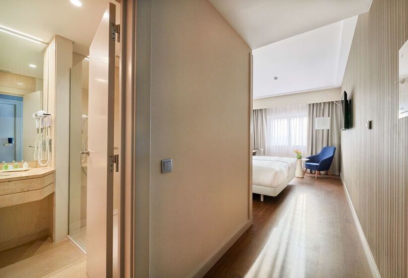 هتل NH Lisboa Campo Grande