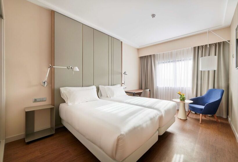 هتل NH Lisboa Campo Grande