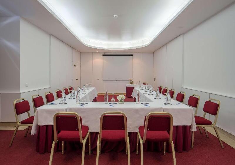 هتل NH Lisboa Campo Grande