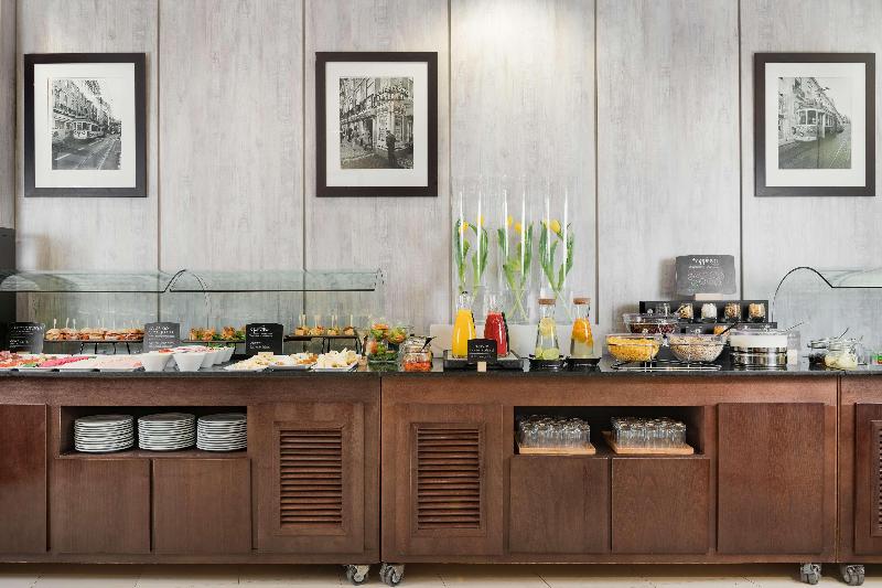 هتل NH Lisboa Campo Grande