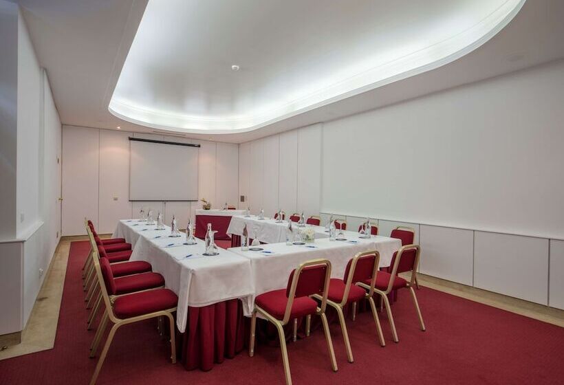 هتل NH Lisboa Campo Grande