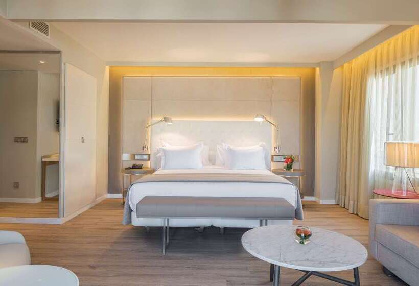 هتل NH Collection Lisboa Liberdade