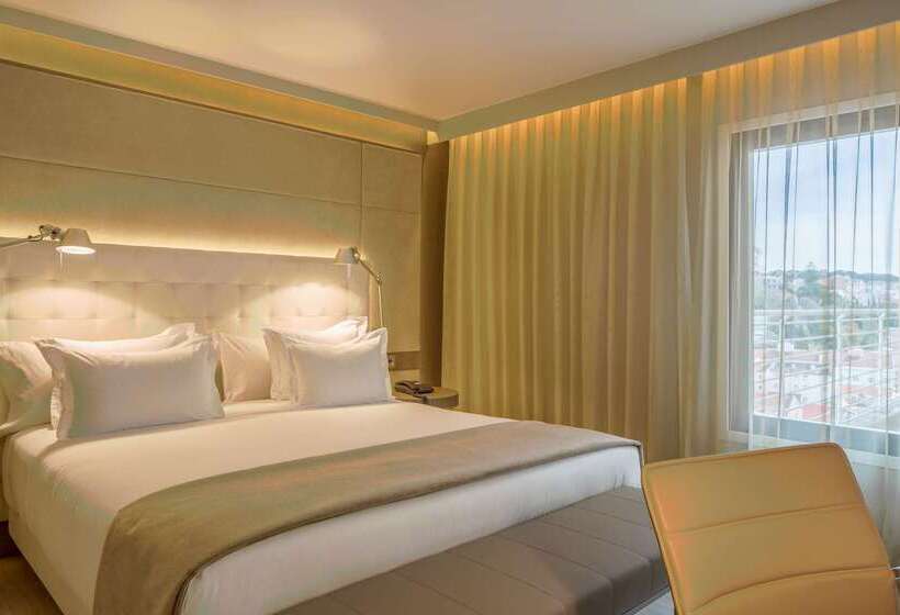 هتل NH Collection Lisboa Liberdade