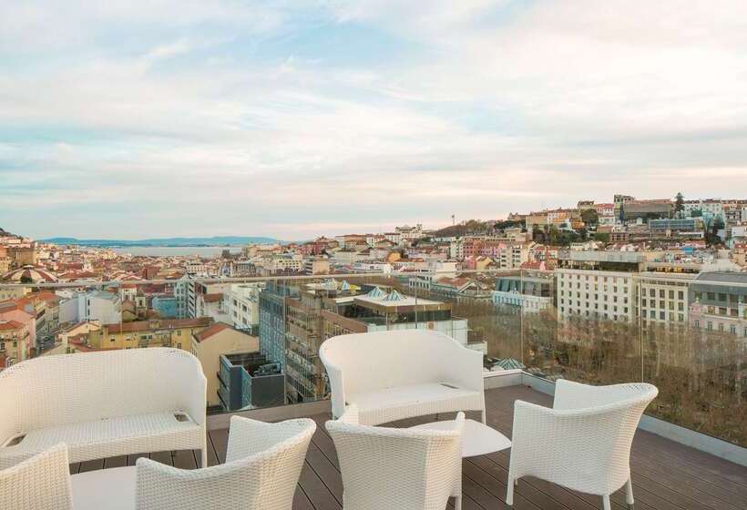 هتل NH Collection Lisboa Liberdade