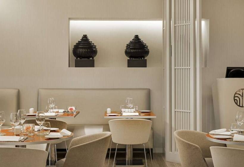 هتل NH Collection Lisboa Liberdade