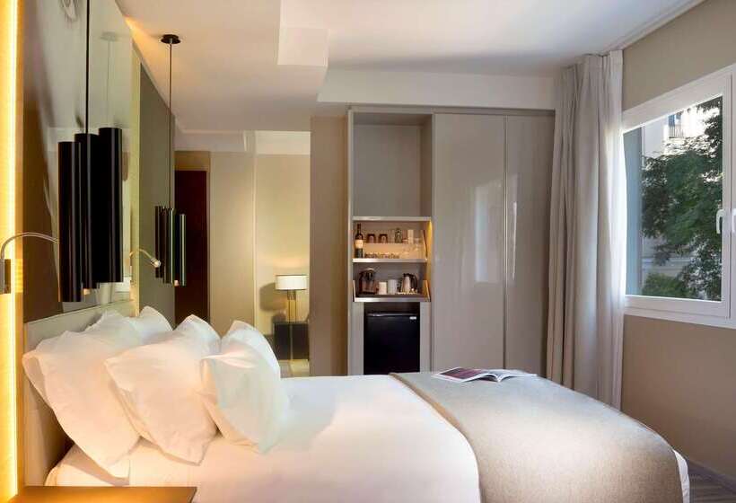 هتل NH Collection Madrid Suecia