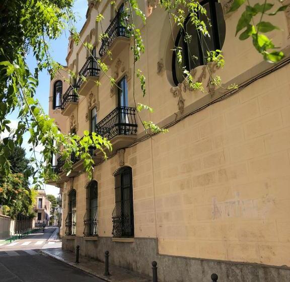 Отель Noucentista