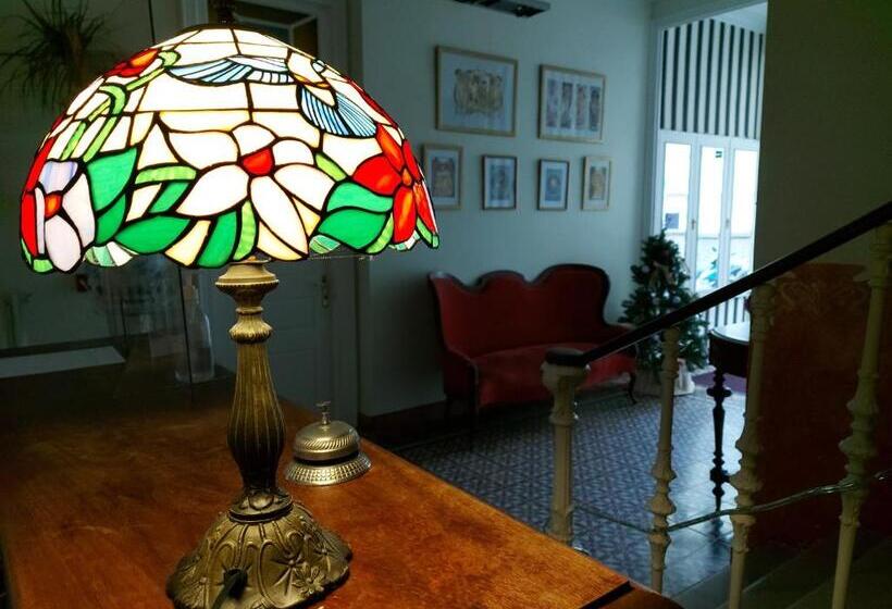 Отель Noucentista