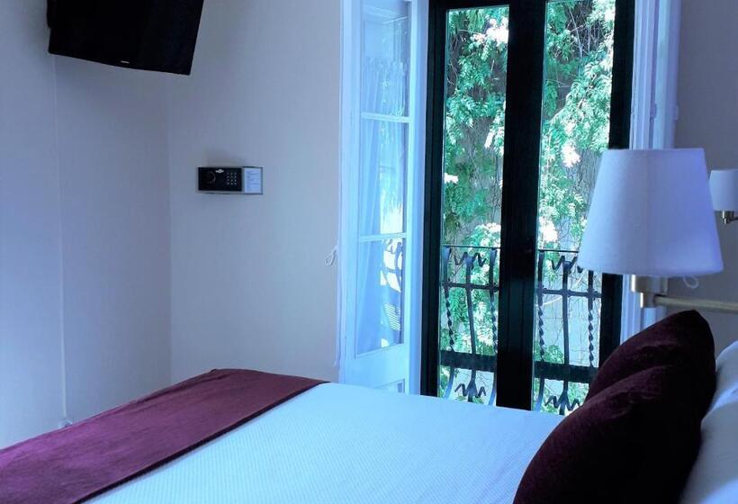 Отель Noucentista