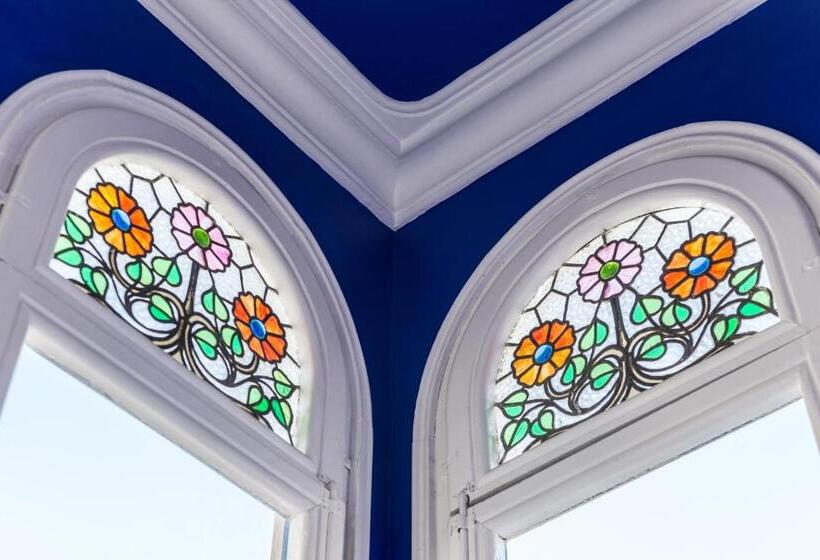 Отель Noucentista