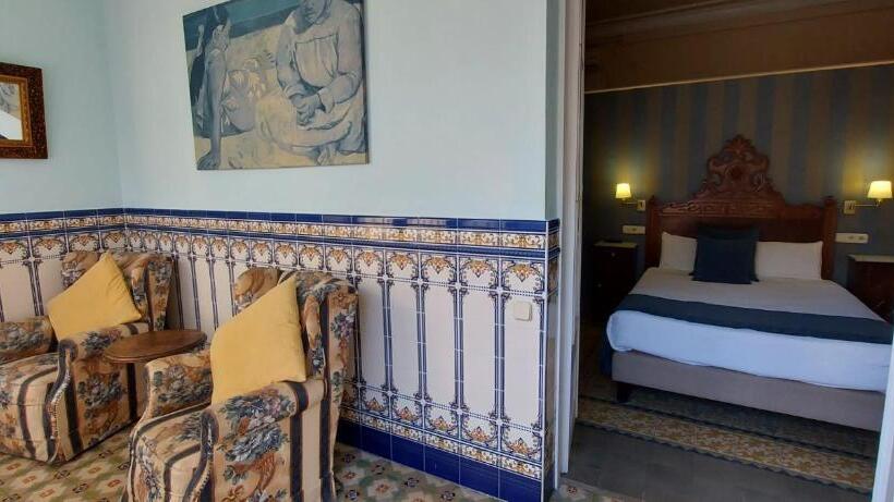 Отель Noucentista