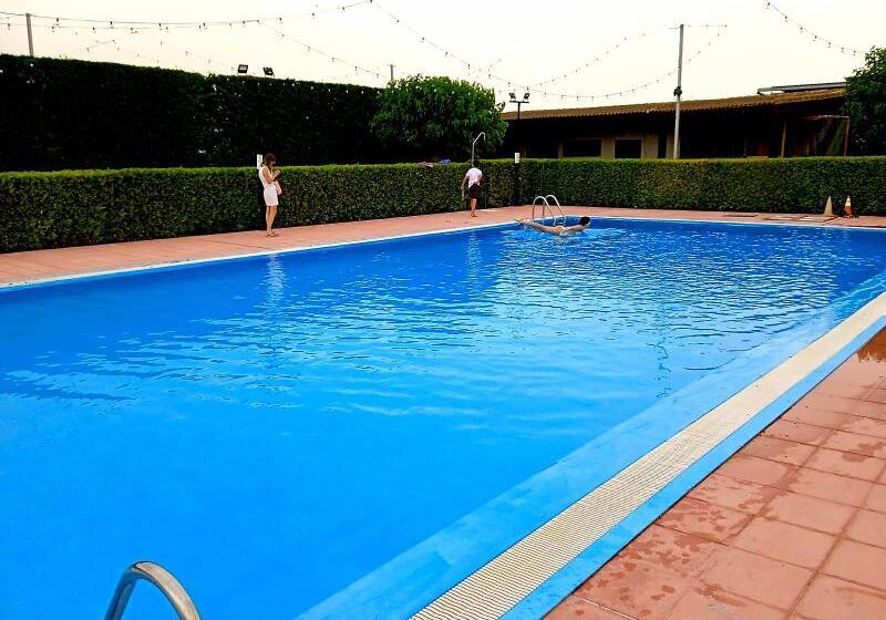 هتل Nuevo Zenit Calahorra