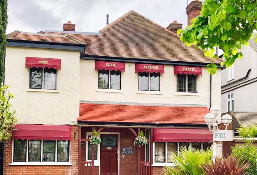 Отель Oak Lodge