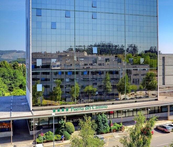 ホテル Oca Puerta Del Camino