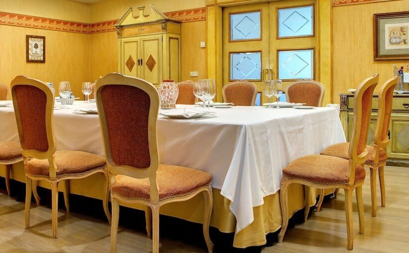 ホテル Oca Puerta Del Camino